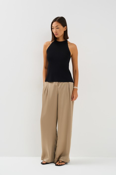 широкие брюки от бренда снежная королева вид слева