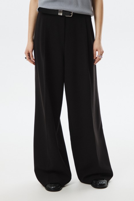 широкие брюки от бренда снежная королева вид слева