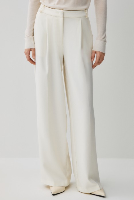 широкие брюки от бренда снежная королева вид слева