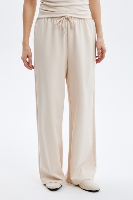 широкие брюки от бренда снежная королева вид слева