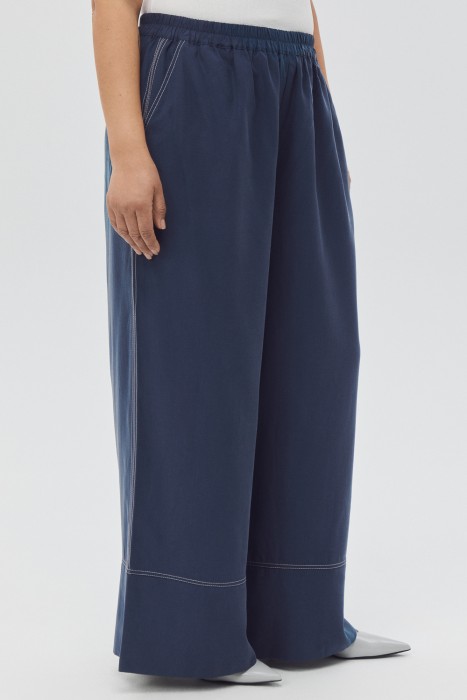 Товар с артикулом 823915003 вид сзади