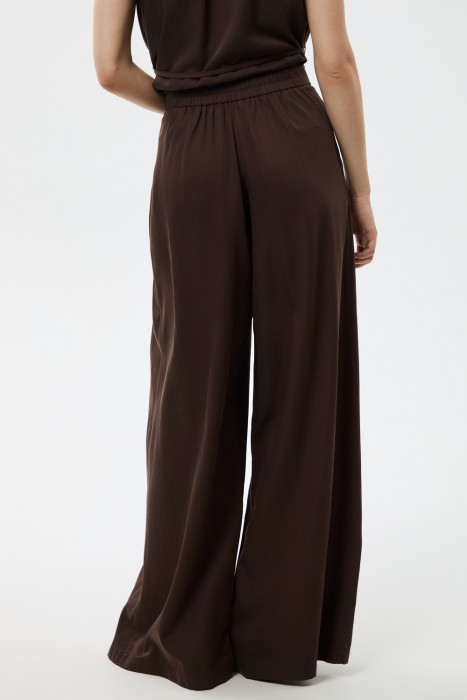 Товар с артикулом 815854003 вид сзади