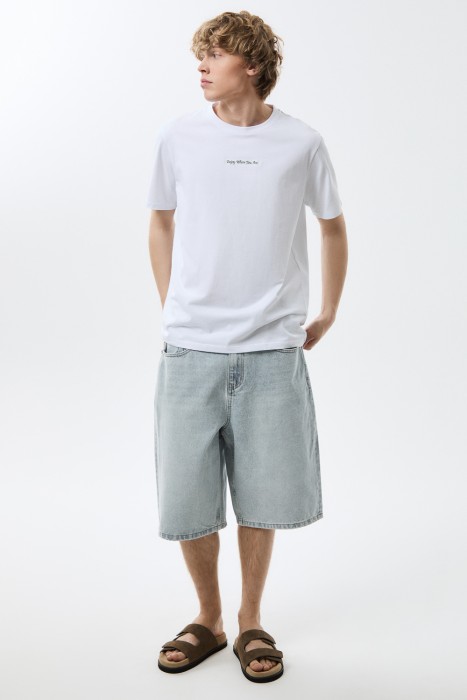 шорты из денима из россии вид сбоку