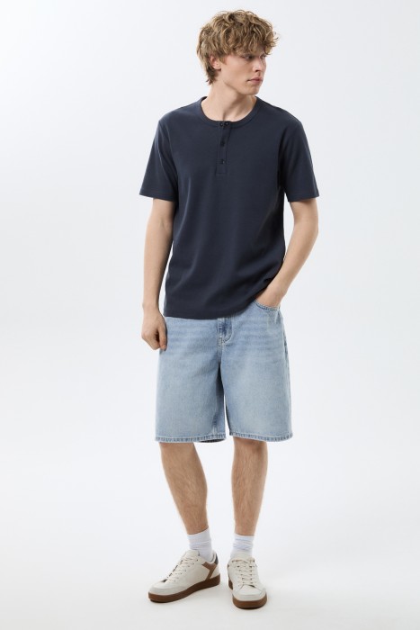 шорты из денима от бренда снежная королева вид слева