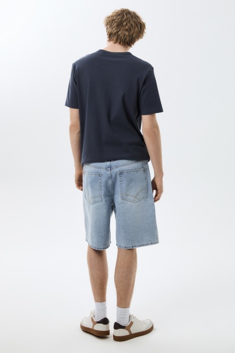 шорты из денима по цене 3010 руб вид справа