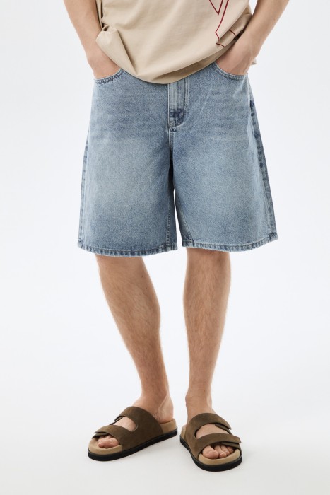 шорты из денима от бренда снежная королева вид слева