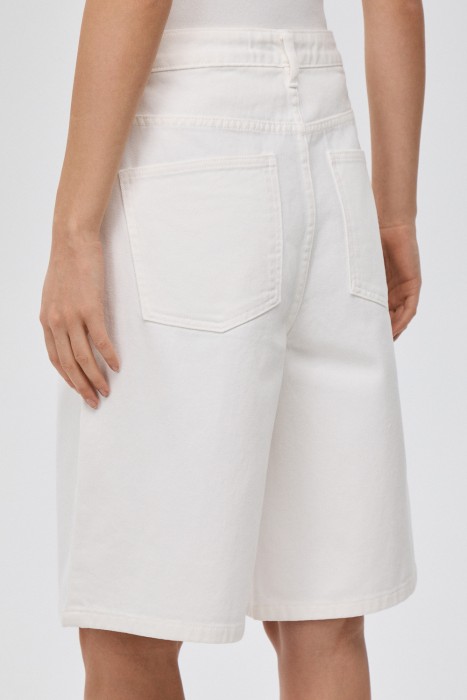 шорты из хлопка по цене 2880 руб вид справа