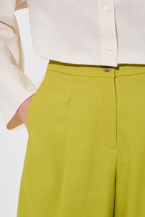 шорты из вискозы и льна по цене 1540 руб вид справа