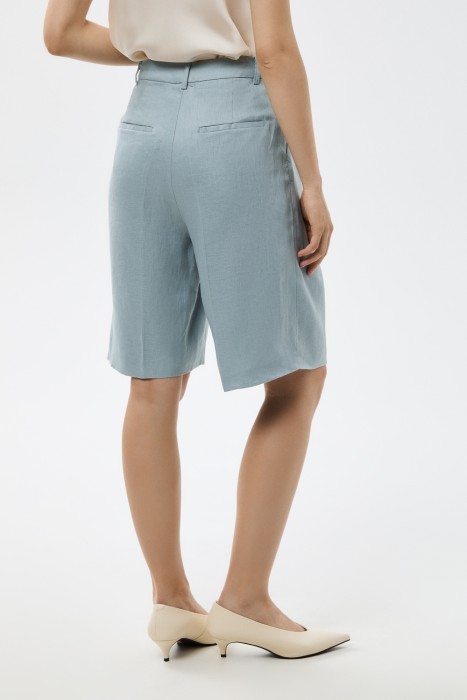 шорты изо льна по цене 3990 руб вид справа