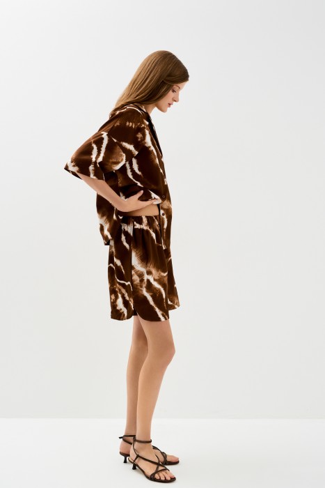 шорты с принтом по цене 1440 руб вид справа