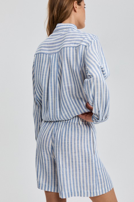 шорты в полоску по цене 3320 руб вид справа