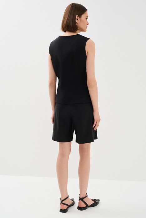 шорты из россии вид сбоку