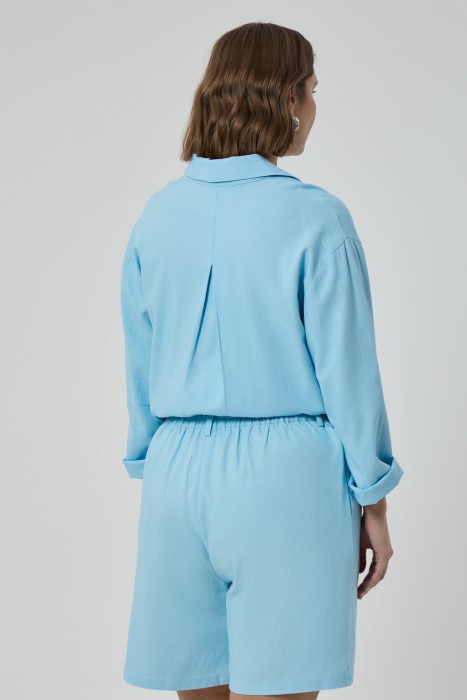 шорты по цене 1760 руб вид справа