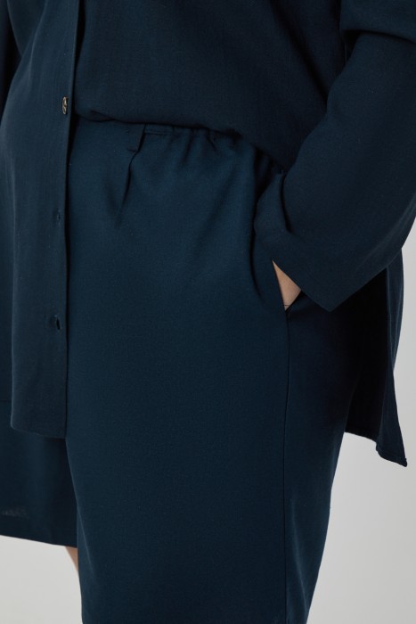 шорты от бренда снежная королева вид слева