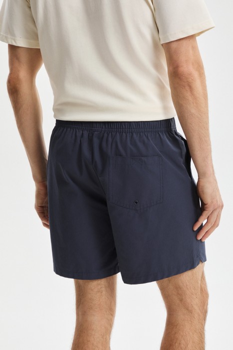 шорты по цене 1870 руб вид справа