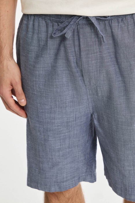 шорты из россии вид сбоку