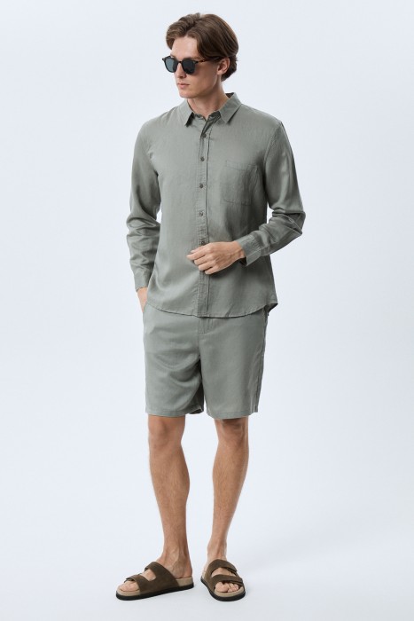 шорты от бренда снежная королева вид слева