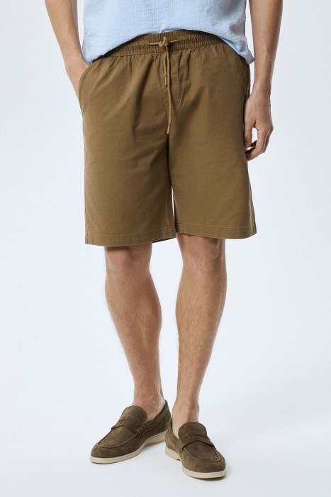 шорты от бренда снежная королева вид слева