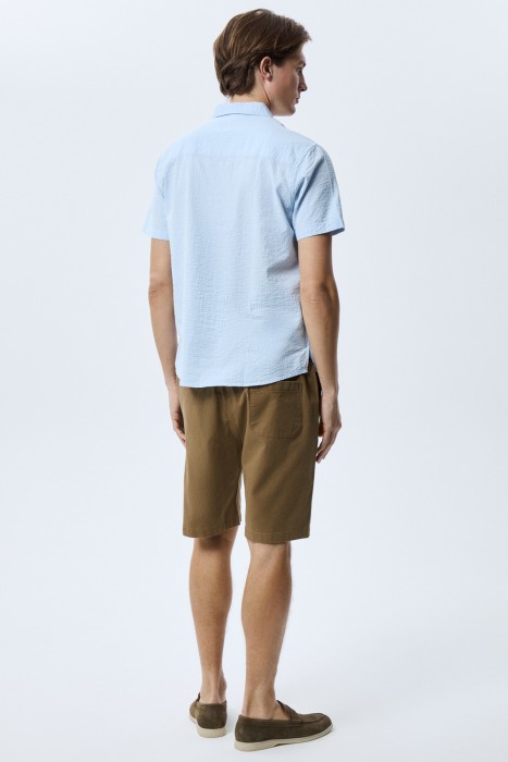 шорты по цене 2340 руб вид справа