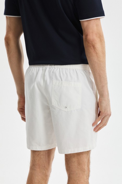 шорты по цене 1870 руб вид справа