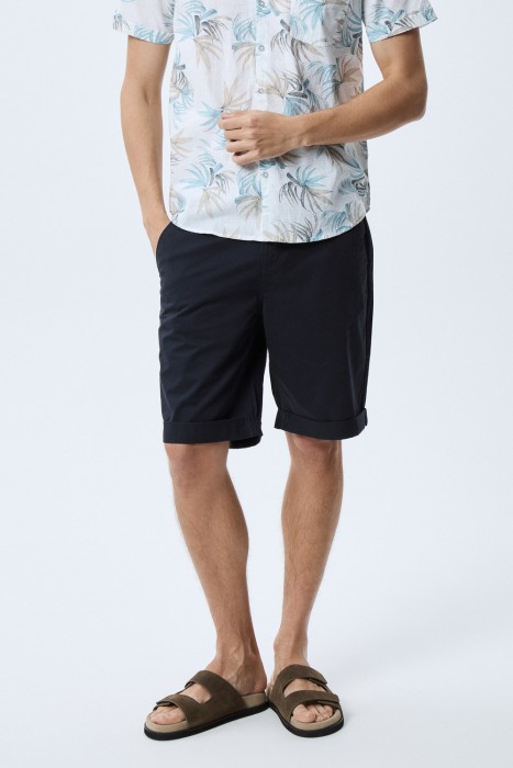 шорты от бренда снежная королева вид слева