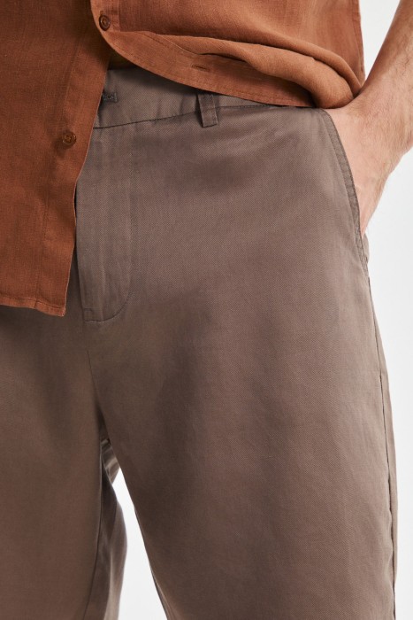 шорты из россии вид сбоку