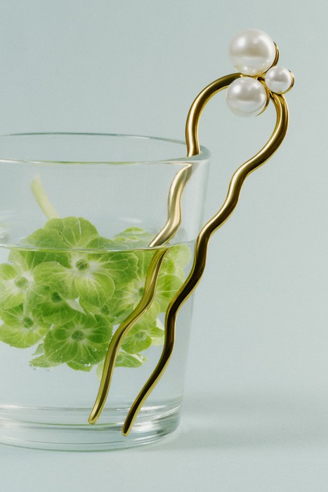 шпилька фигурная от бренда снежная королева вид слева