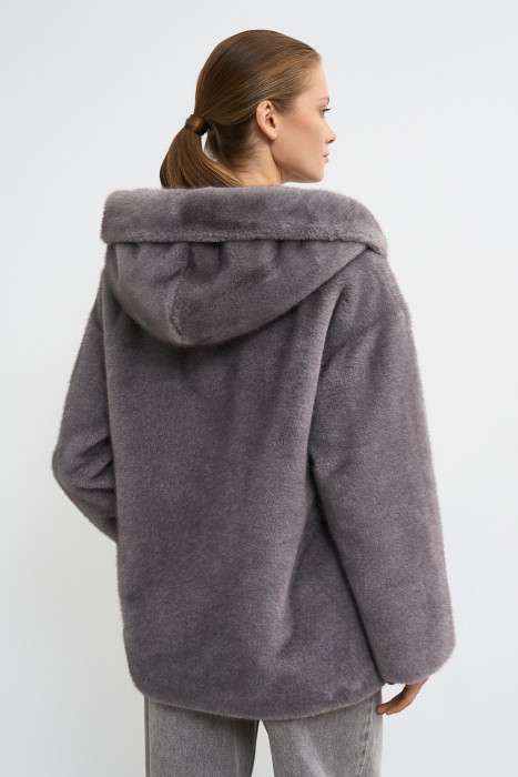 шуба из искусственного меха с капюшоном по цене 17120 руб вид справа