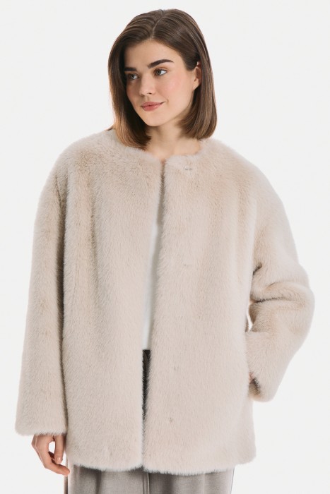 шуба из искусственного меха с капюшоном 791362003 фотография