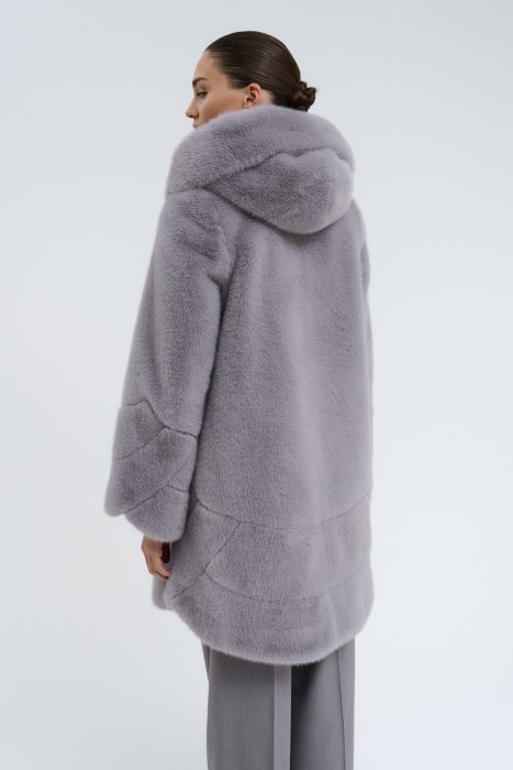 шуба из искусственного меха с капюшоном по цене 16310 руб вид справа