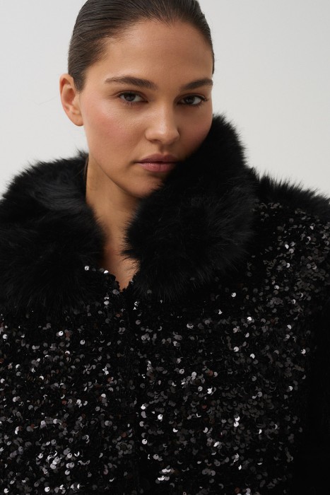 шуба из искусственного меха с пайетками из россии вид сбоку