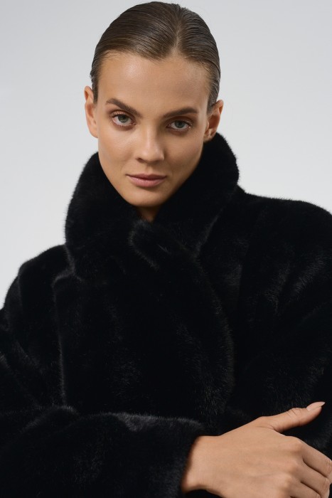 шуба из искусственного меха с поясом из россии вид сбоку