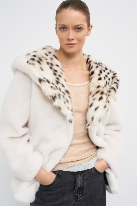 шуба из искусственного меха с поясом 772474003 фотография