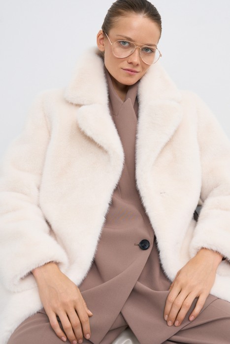 шуба из искусственного меха с поясом 783184003 фотография