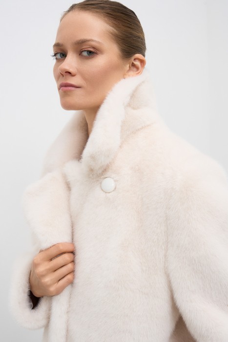 шуба из искусственного меха с поясом из россии вид сбоку