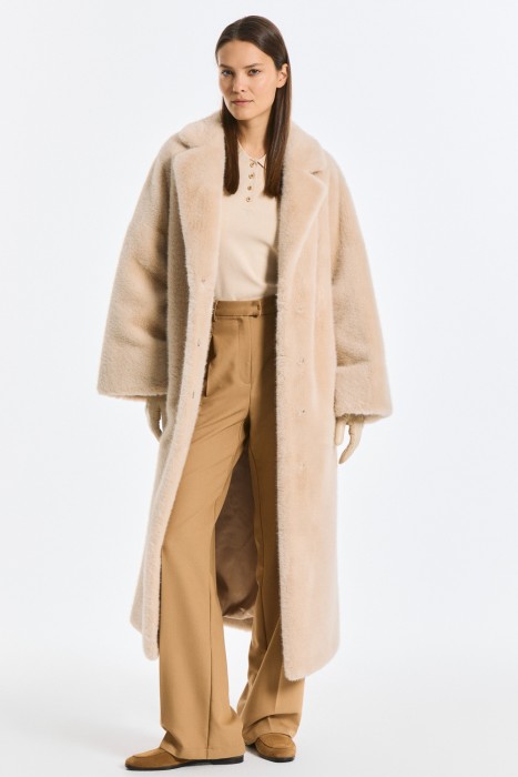 шуба из искусственного меха с поясом из россии вид сбоку