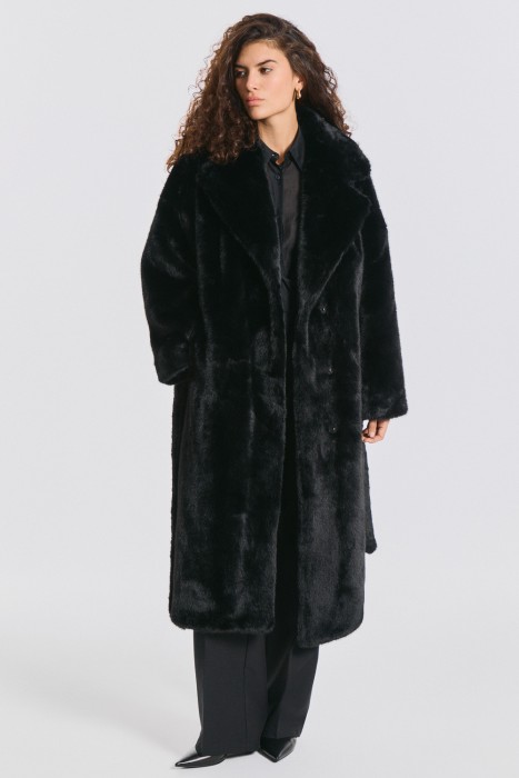 шуба из искусственного меха с поясом от бренда снежная королева вид слева