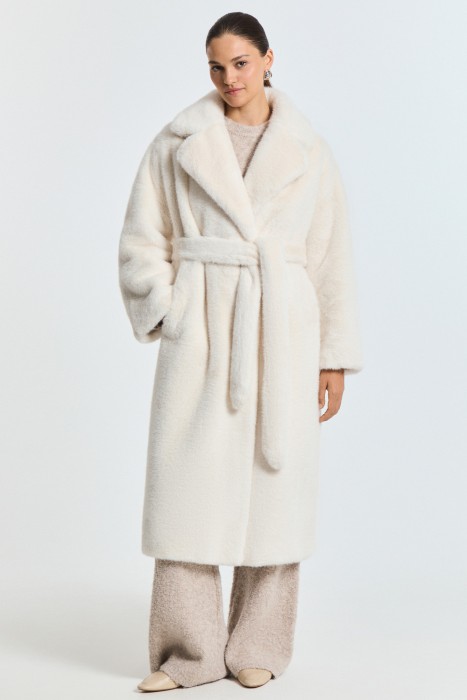 шуба из искусственного меха с поясом из россии вид сбоку