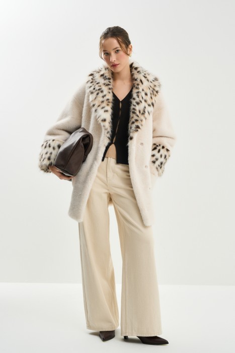 шуба из искусственного меха с поясом из россии вид сбоку