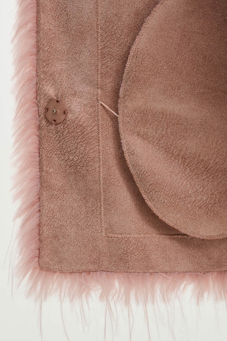 шуба из искусственного меха с поясом из россии вид сбоку