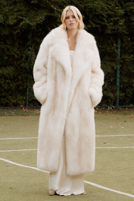 шуба из искусственного меха с поясом 791156003 фотография