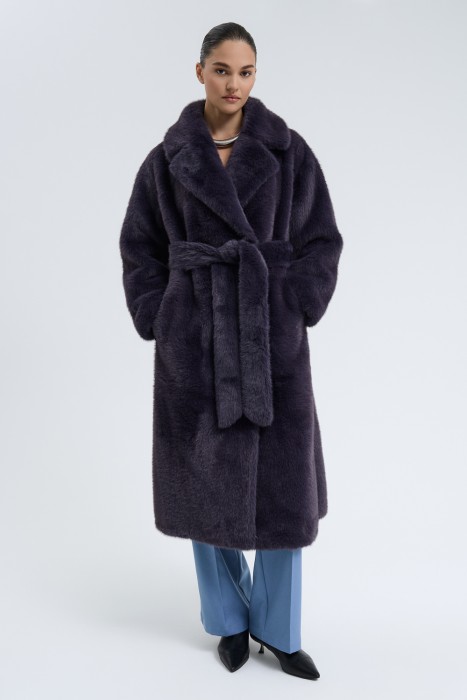 шуба из искусственного меха с поясом по цене 11720 руб вид справа