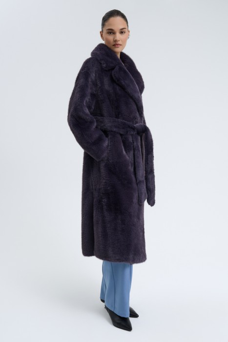 шуба из искусственного меха с поясом из россии вид сбоку