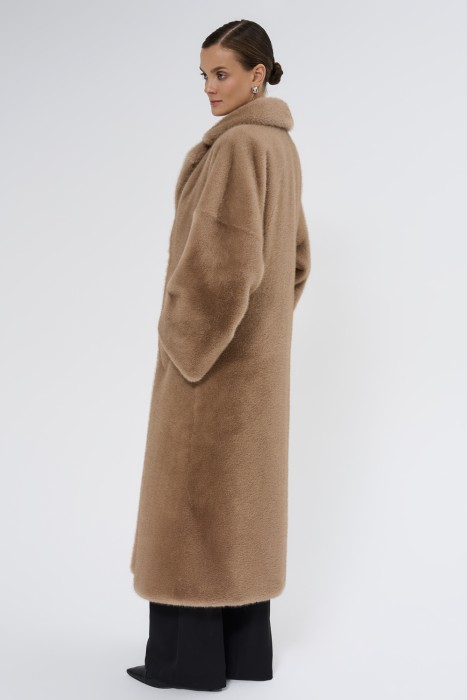 шуба из искусственного меха с поясом по цене 13740 руб вид справа