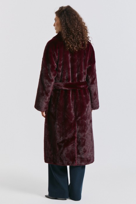 шуба из искусственного меха с поясом по цене 12530 руб вид справа