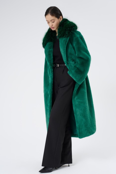 шуба из искусственного меха с поясом из россии вид сбоку