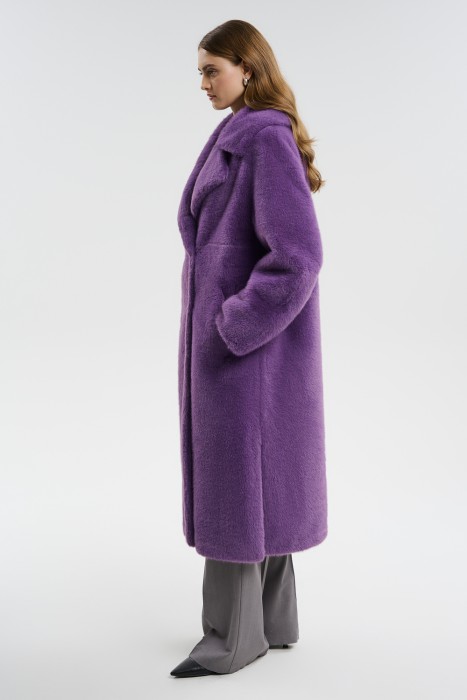 шуба из искусственного меха с поясом по цене 7330 руб вид справа