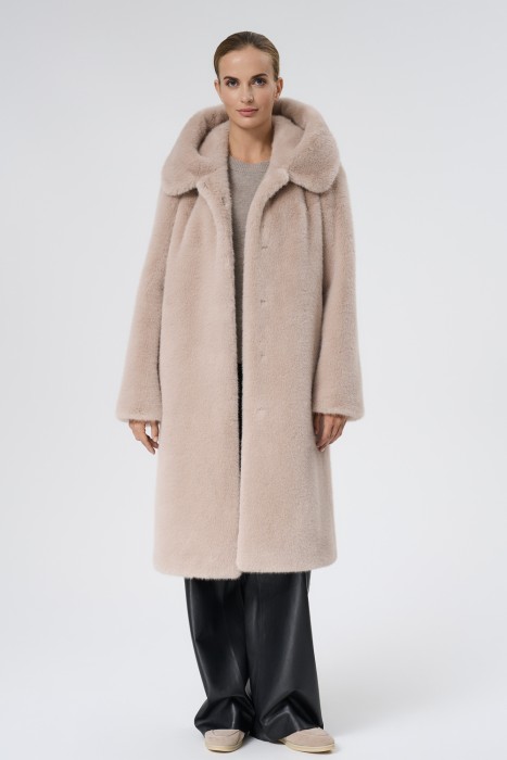 шуба из искусственного меха с поясом от бренда снежная королева вид слева