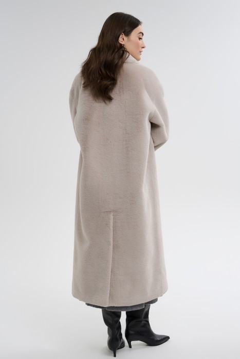 шуба из искусственного меха с поясом по цене 11510 руб вид справа