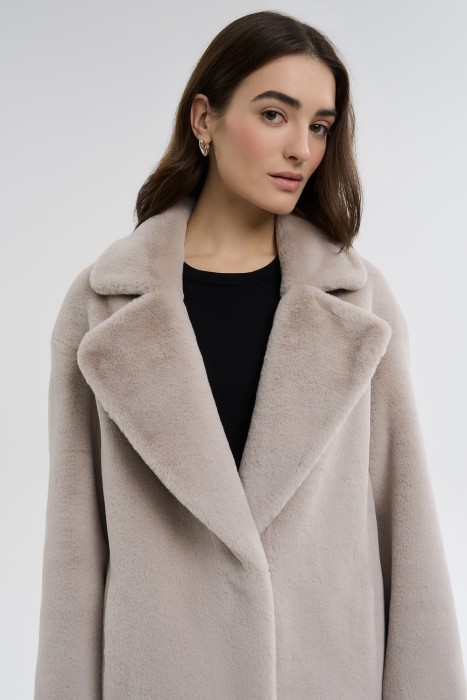 шуба из искусственного меха с поясом из россии вид сбоку